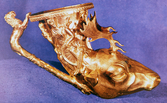 deer-headed golden vessel