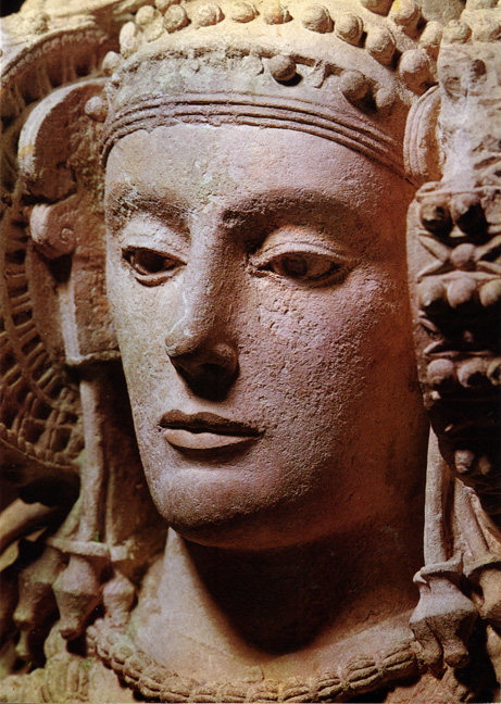 the face of the dama de Elche, masterfully rendered and solemn